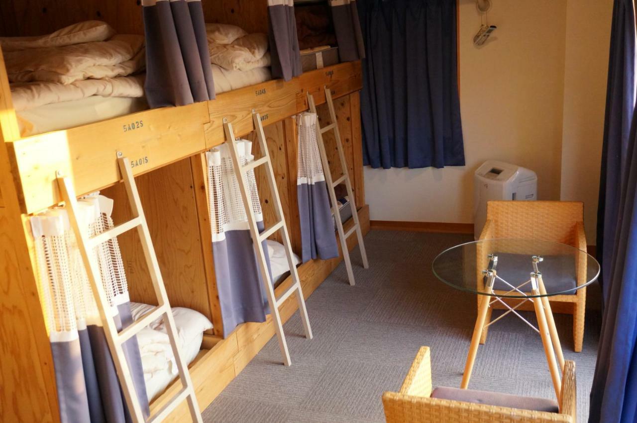 Guesthouse Arigato Хіросіма Екстер'єр фото